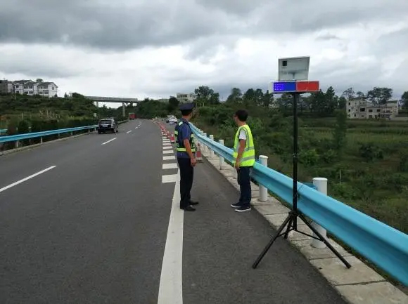 湛江高速公路钢护栏